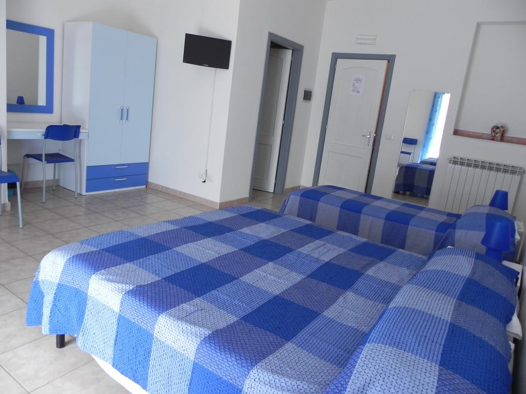 Affittacamere Bellavista Кастільйоне-ді-Сицилія Екстер'єр фото