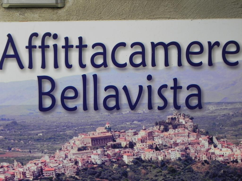 Affittacamere Bellavista Кастільйоне-ді-Сицилія Екстер'єр фото