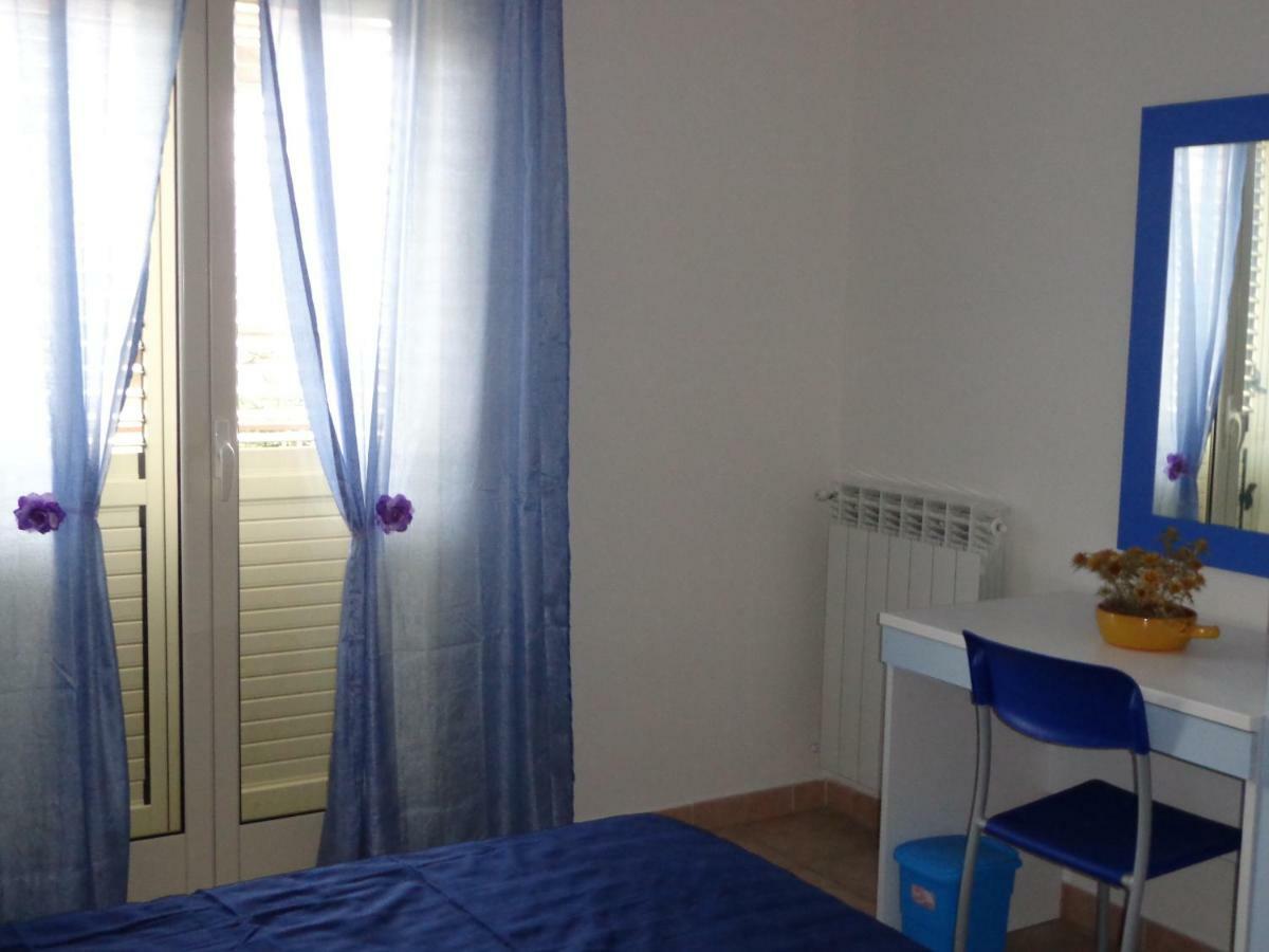Affittacamere Bellavista Кастільйоне-ді-Сицилія Екстер'єр фото